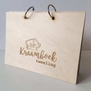 Kraamboek tweeling hout